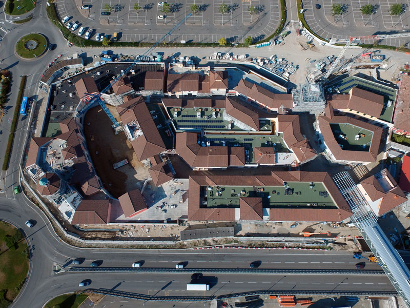 Serravalle Designer Outlet - Serravalle Scrivia (A
